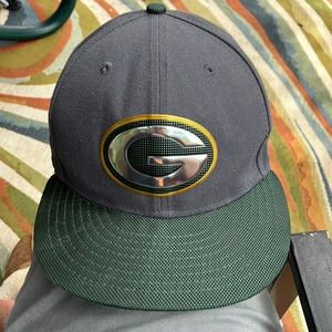 NEW ERA GREEN BAY NFL FITTED BALL CAP 59FIFTY 7 1/4”